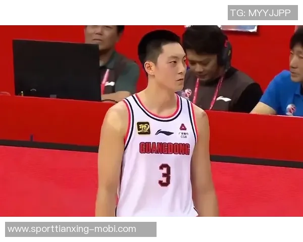 文班复出展现强大实力半场贡献11分6篮板助队稳居领先地位